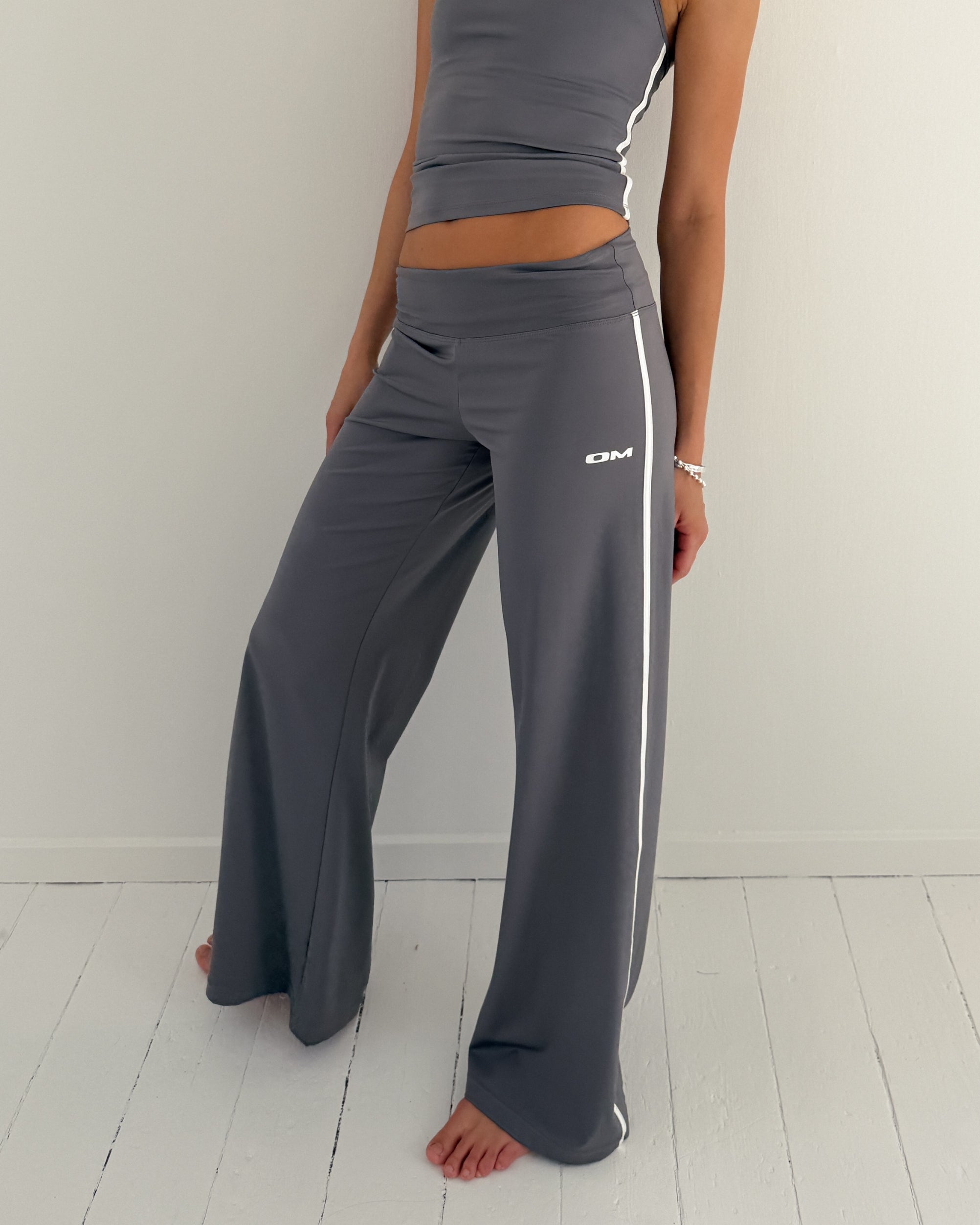 Jackie Pants / Charcoal Grey – Ora Mora