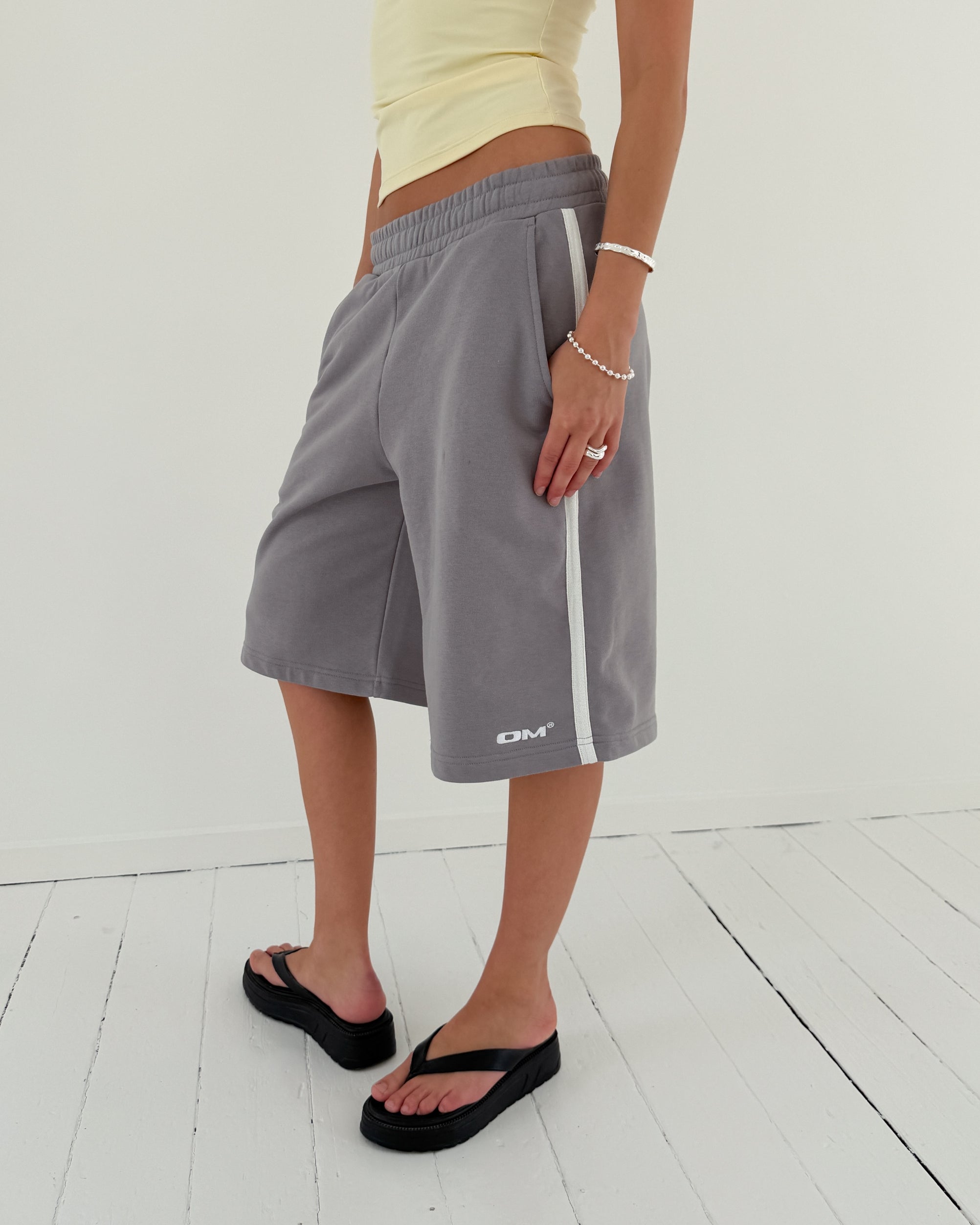 OM Sweatshorts / Stone Grey